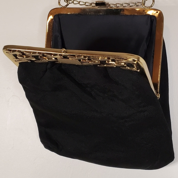 Black Magic Vintage Clasp Purse with Metal Details - Picture 7 of 13